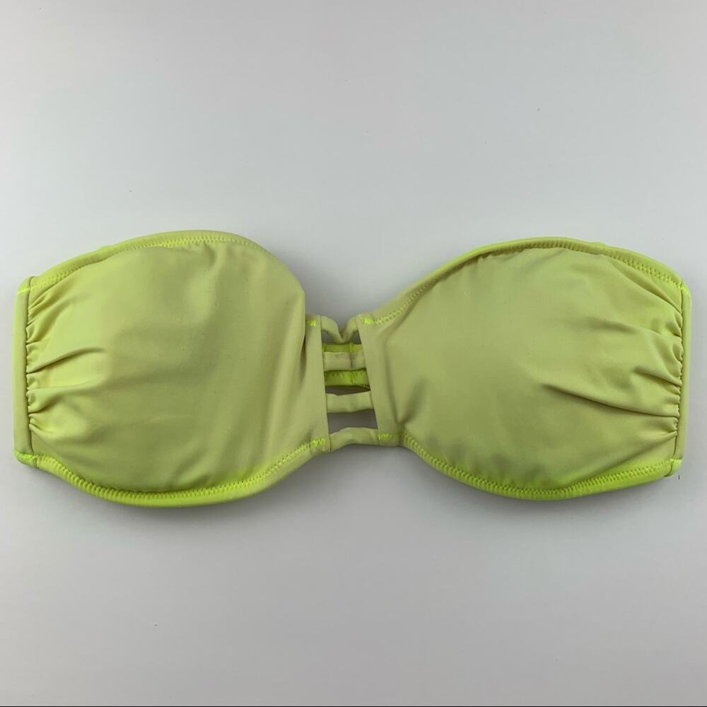 Victoria’s Secret Swimwear Top Medium #4247